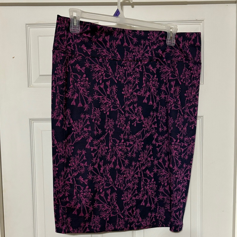 LuLaRoe Purple and Navy Floral Pencil Skirt